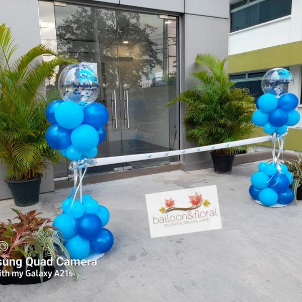 Balloon topiary